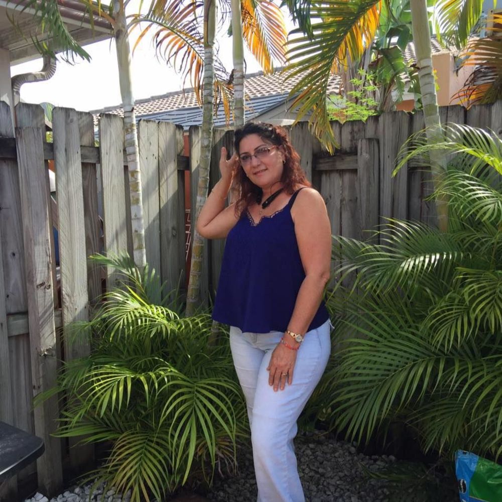 Meet your Posher, Miriam